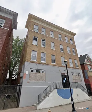 $2,200 | 1597 Park Street, Unit 1A, Hartford, CT 06106