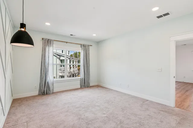 $850,000 | 1009 Oak Bluff Avenue, Charleston, SC 29492