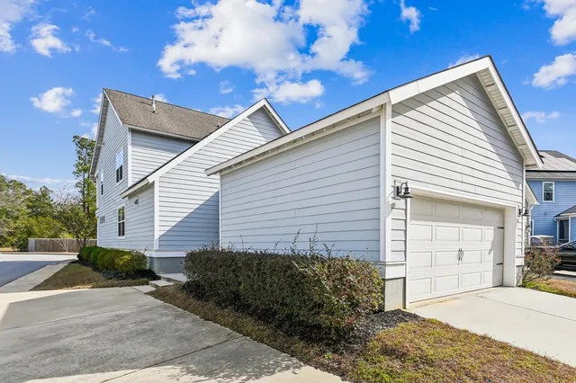 $850,000 | 1009 Oak Bluff Avenue, Charleston, SC 29492