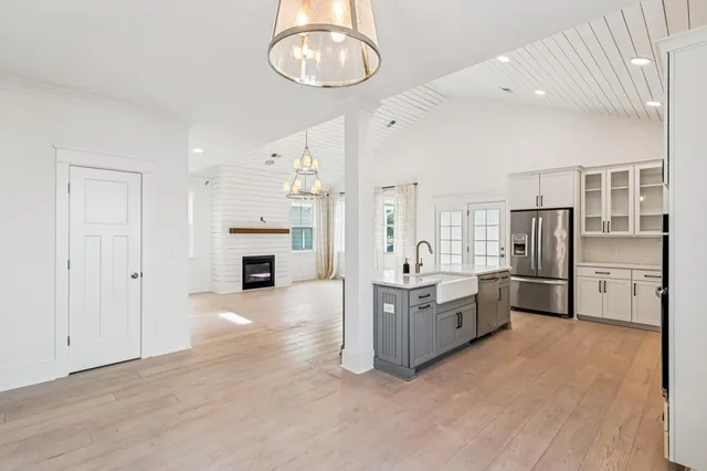 $850,000 | 1009 Oak Bluff Avenue, Charleston, SC 29492