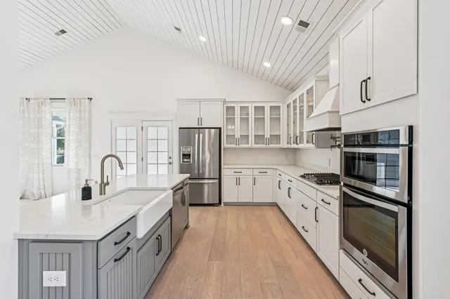 $850,000 | 1009 Oak Bluff Avenue, Charleston, SC 29492