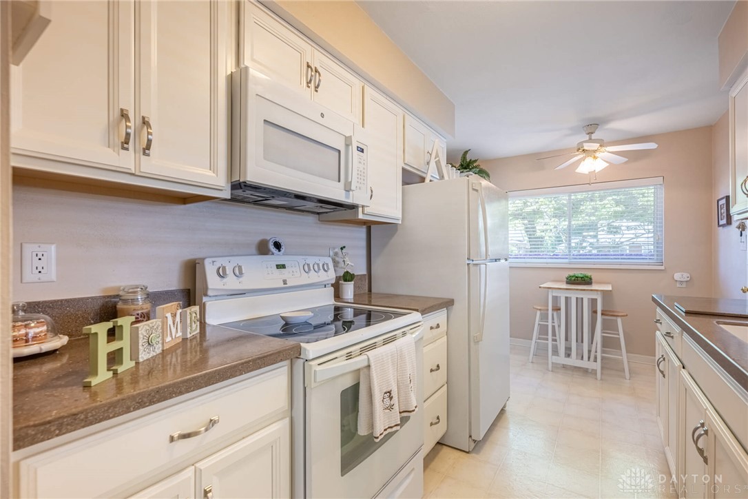 639 Brookfield Road Kettering, OH 45429 - Photo 8 of 30 Gallery Image 8