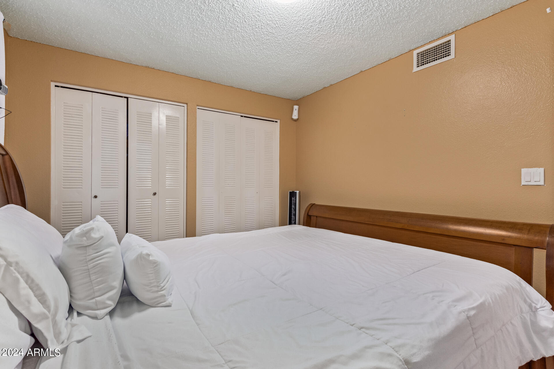 6711 West Osborn Road, Unit 76 Phoenix, AZ 85033 - Photo 20 of 28 20 OSBORN 6711 UNIT 76