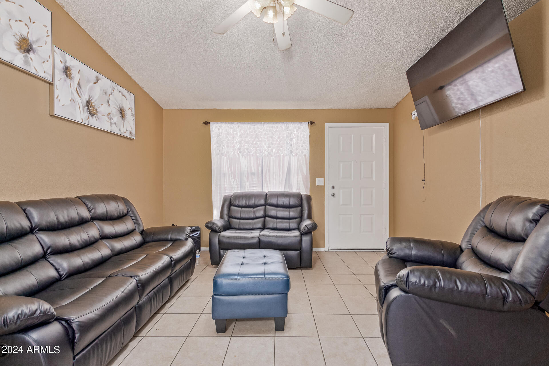 6711 West Osborn Road, Unit 76 Phoenix, AZ 85033 - Photo 6 of 28 06 OSBORN 6711 UNIT 76