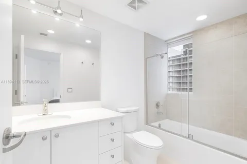 $599,900 | 60 Southwest 13th Street, Unit 2500, Miami, FL 33130