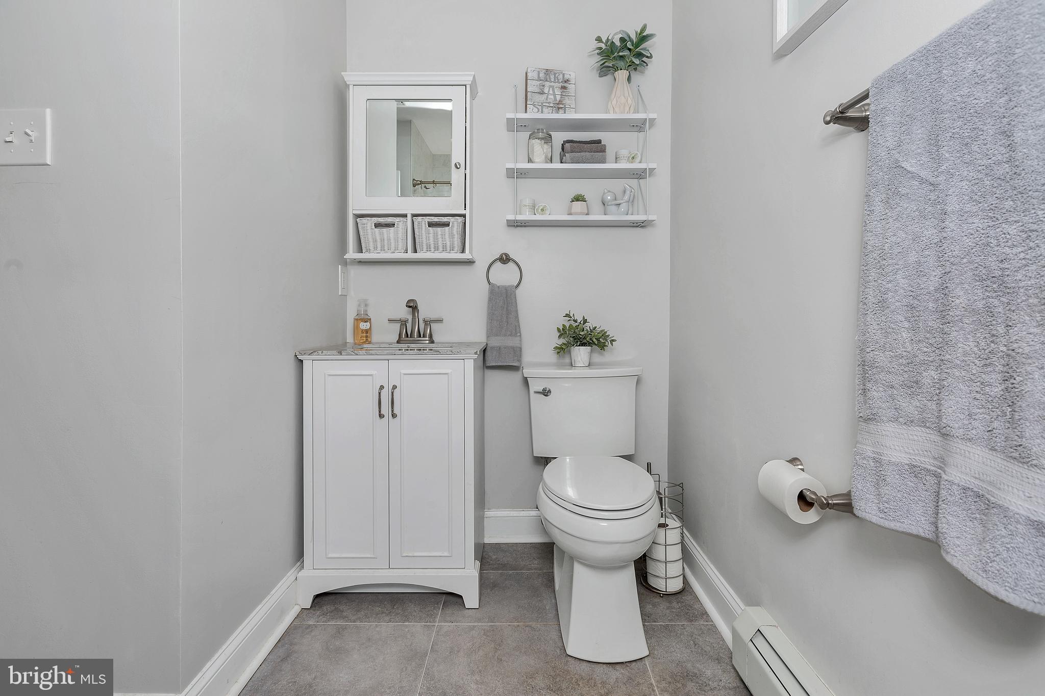 349 Hillside Road Ridley Park, PA 19078 - Photo 23 of 40 Full Bath - Second Floor