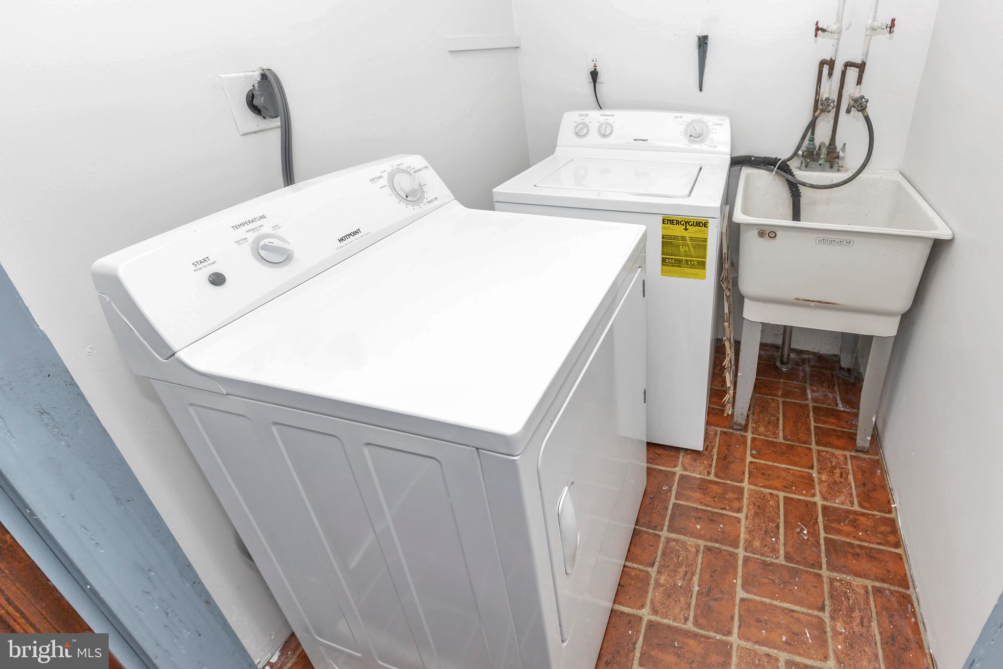 349 Hillside Road Ridley Park, PA 19078 - Photo 34 of 40 Laundry Room