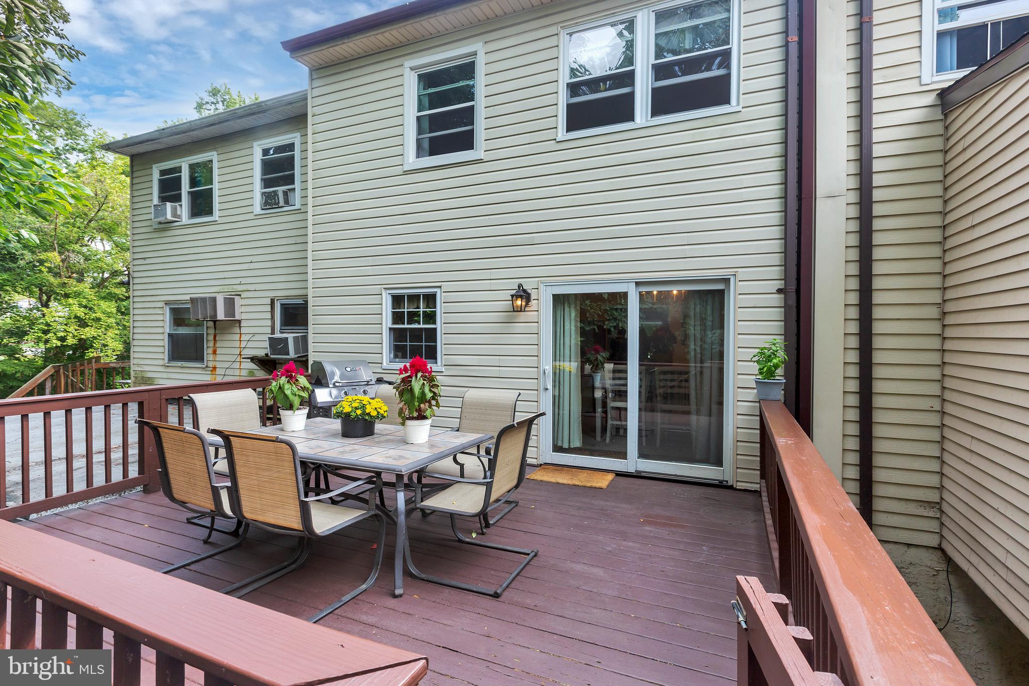 349 Hillside Road Ridley Park, PA 19078 - Photo 36 of 40 Deck