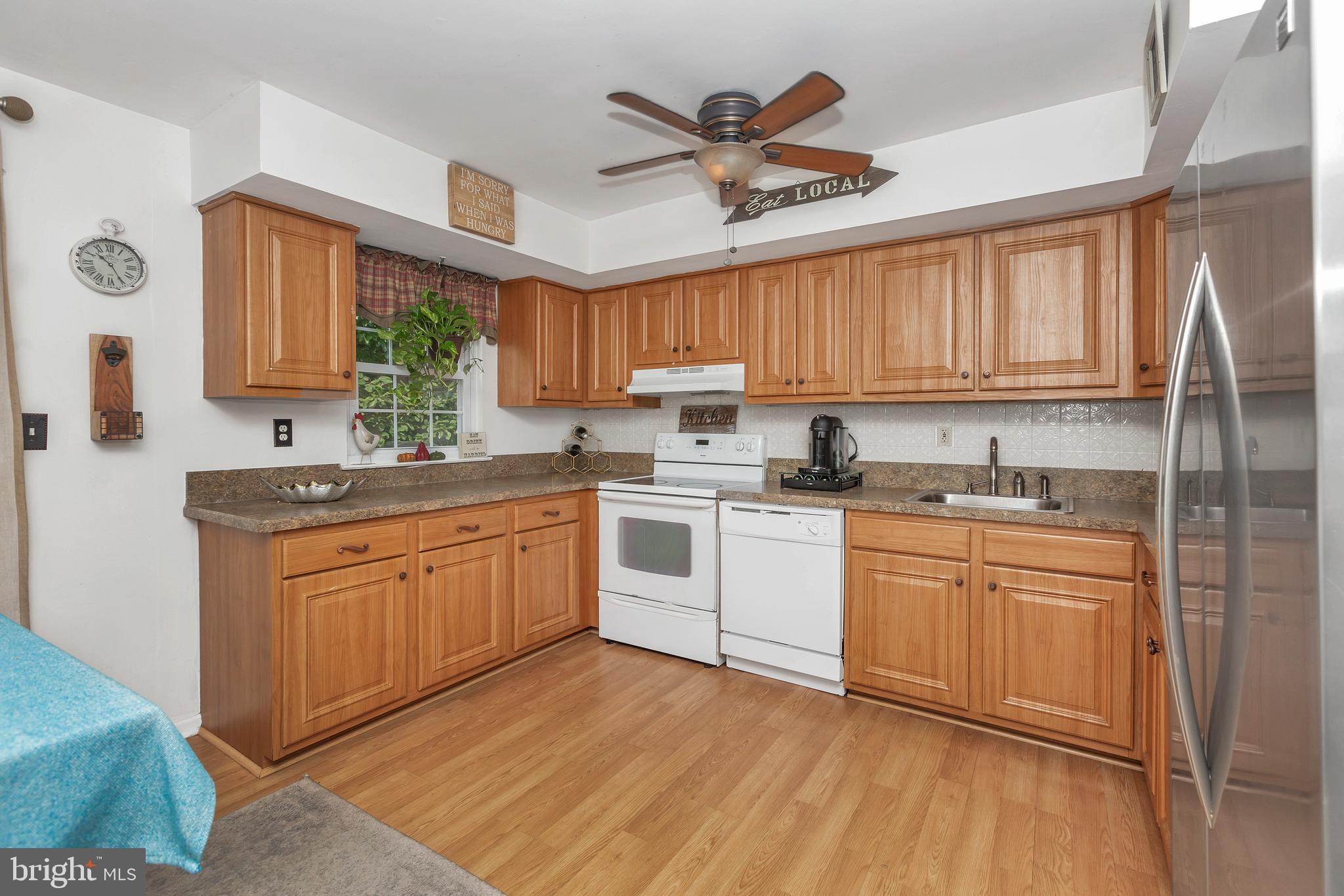 349 Hillside Road Ridley Park, PA 19078 - Photo 8 of 40 Kitchen