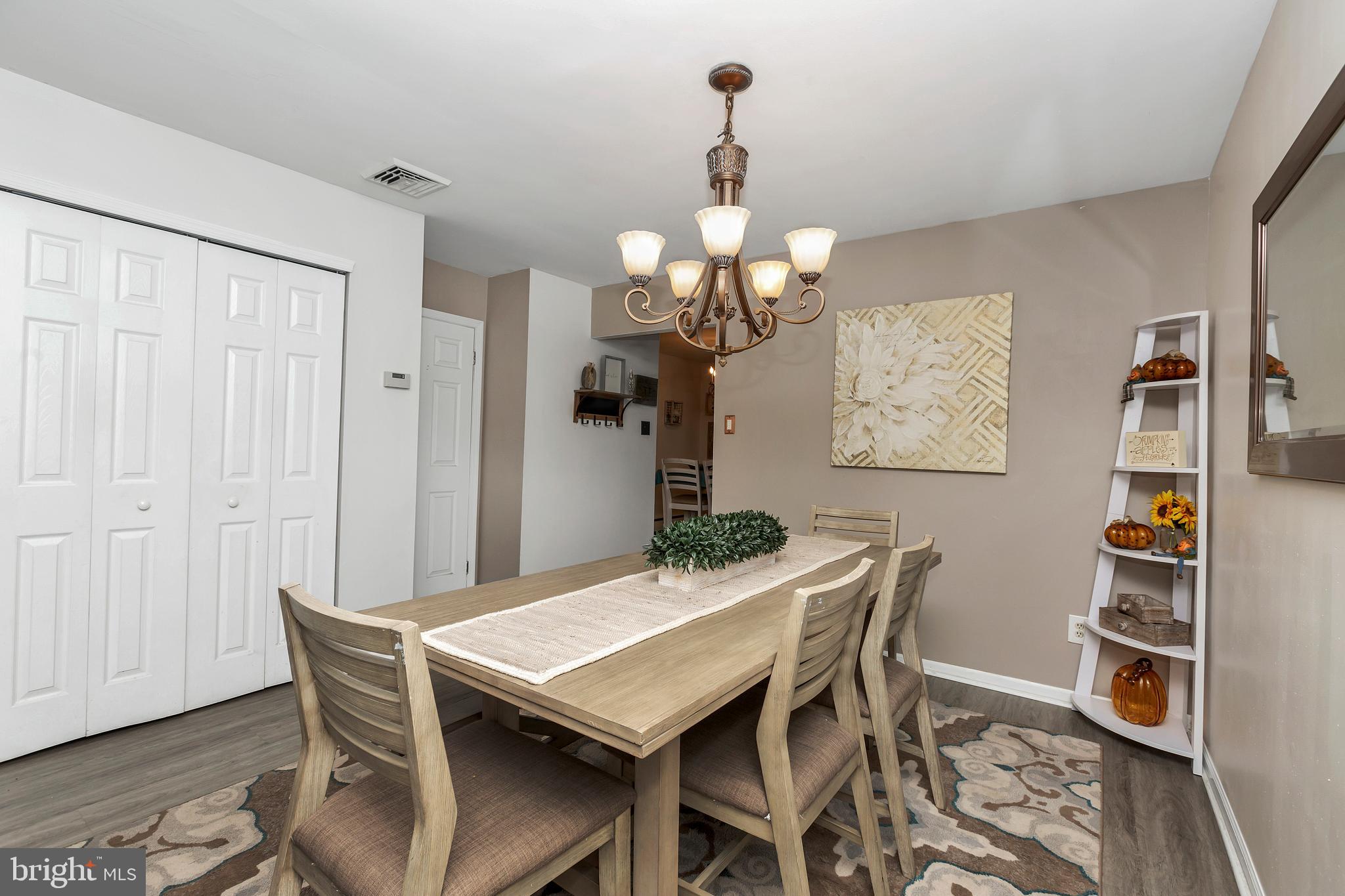 349 Hillside Road Ridley Park, PA 19078 - Photo 10 of 40 Dining Room