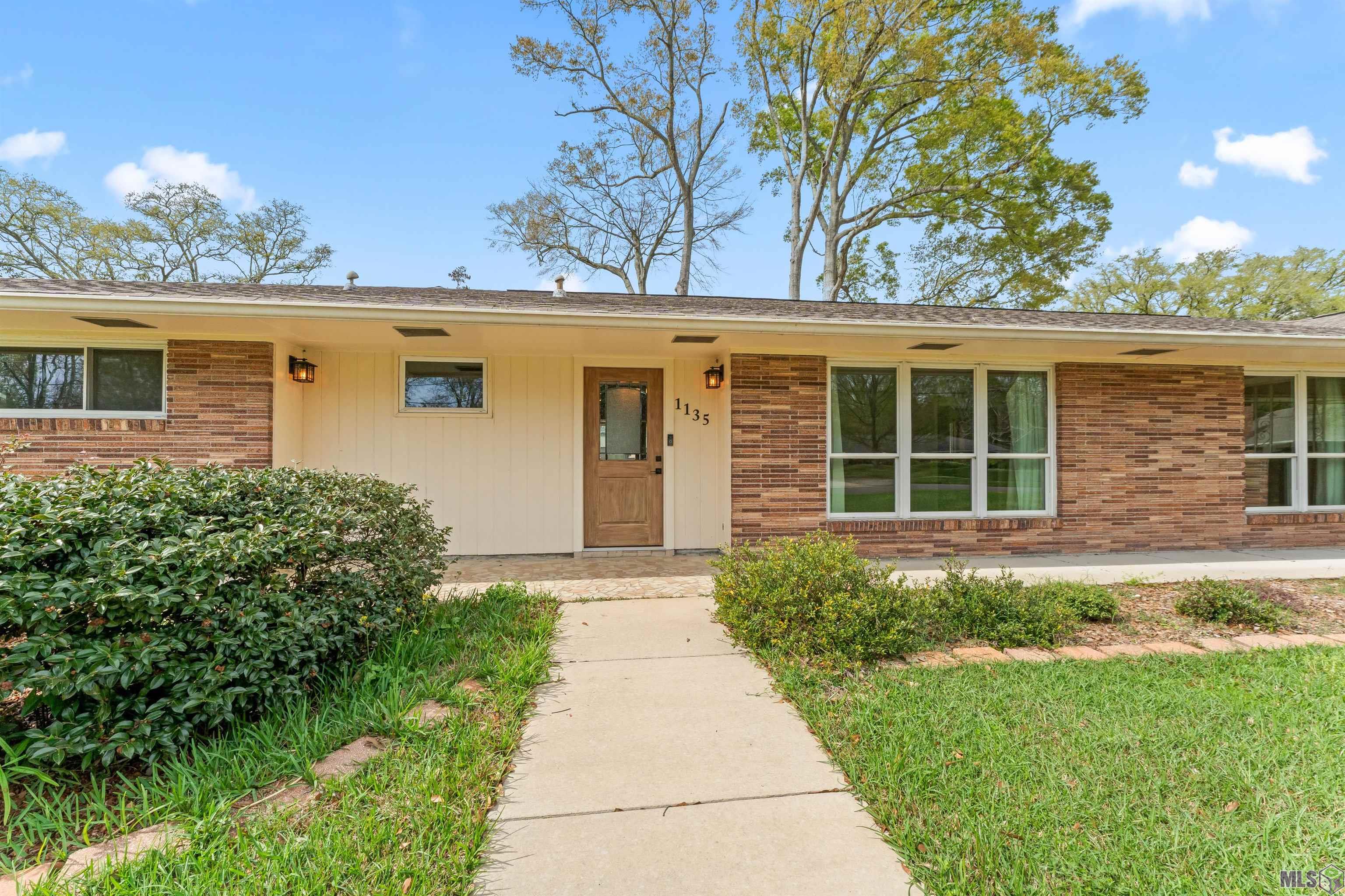 1135 West Lakeview Drive Baton Rouge, LA 70810 - Photo 24 of 27 Front