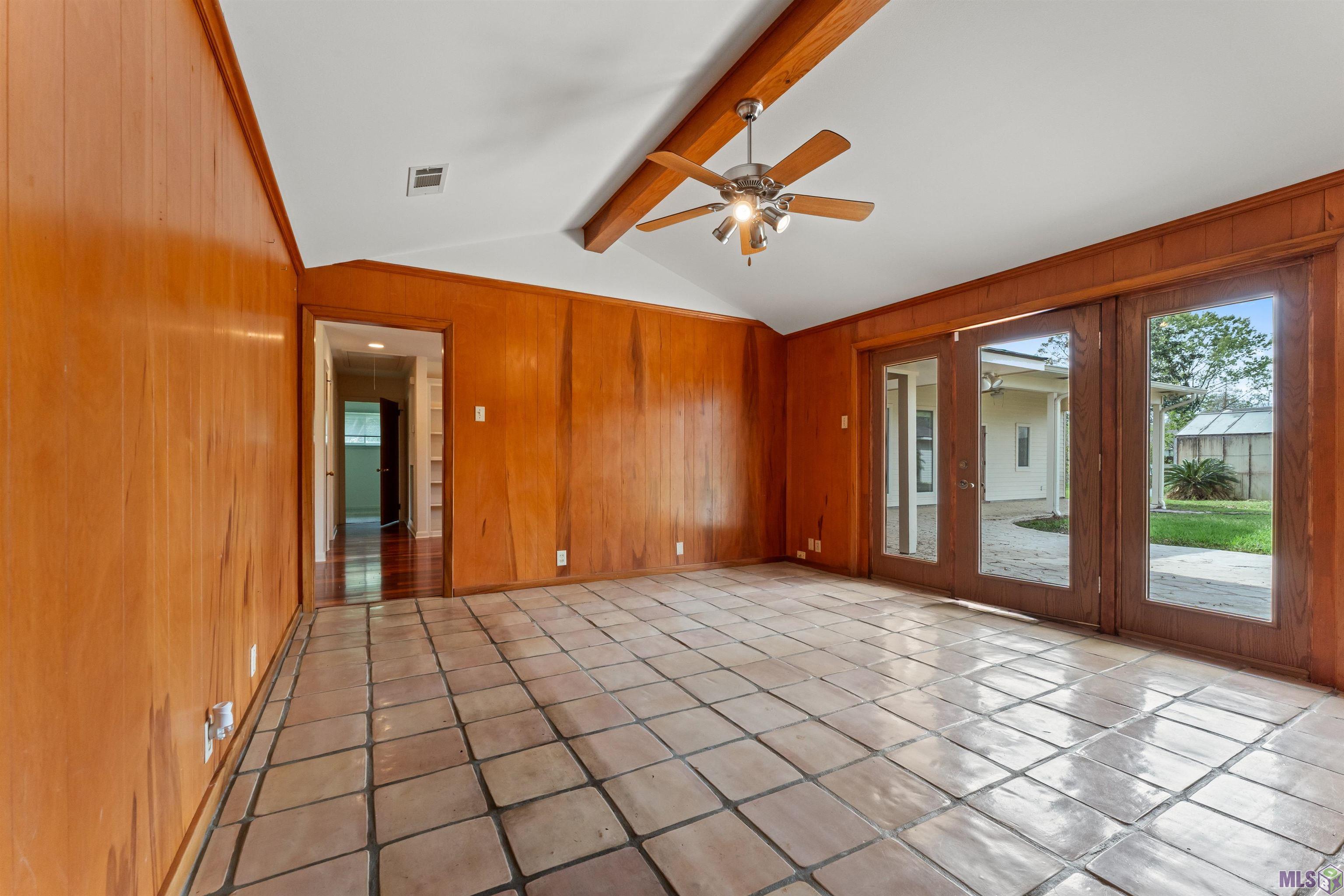 1135 West Lakeview Drive Baton Rouge, LA 70810 - Photo 8 of 27 Den off kitchen
