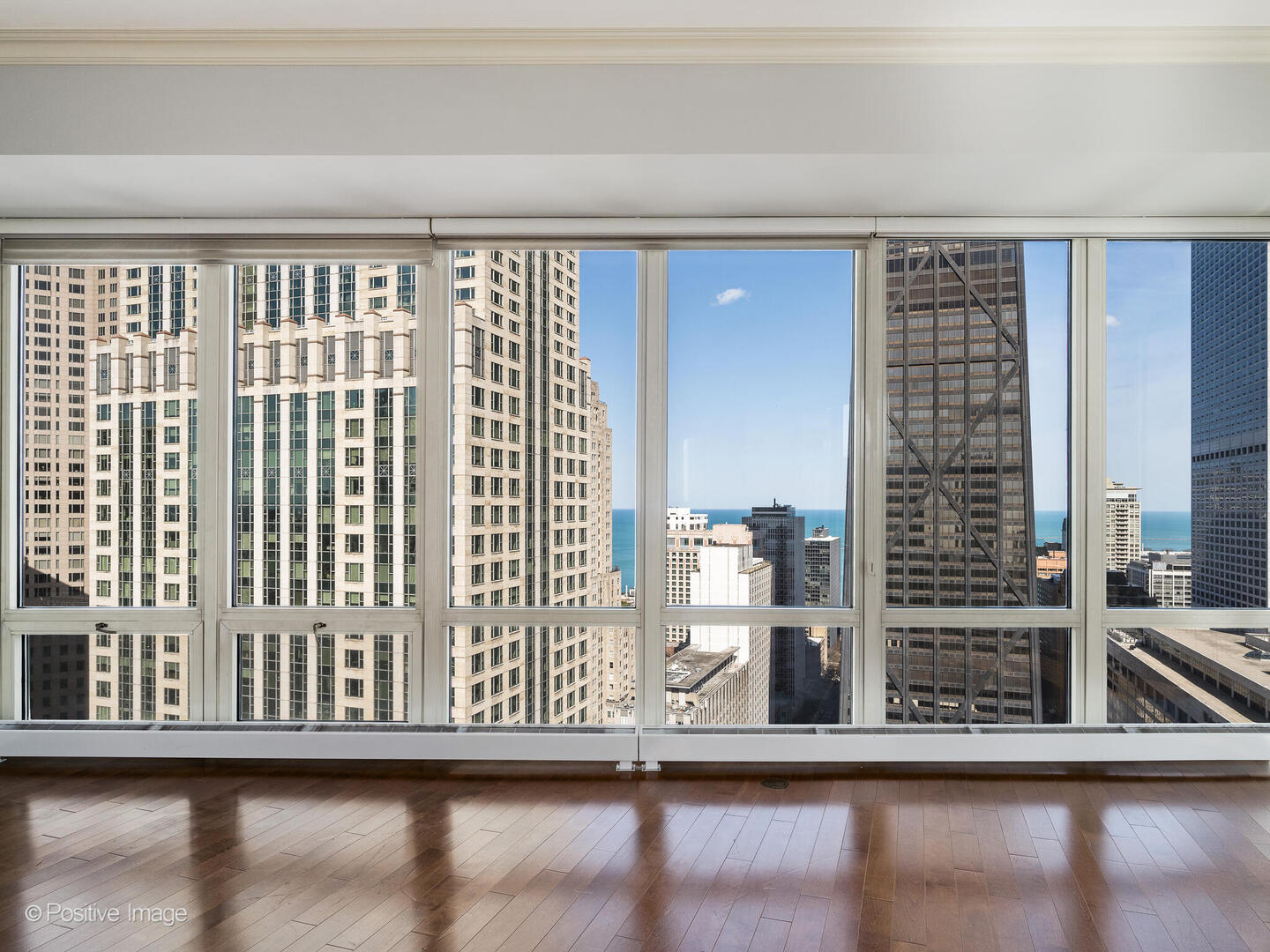 57 East Delaware Place, Unit 3202 Chicago, IL 60611 - Photo 18 of 32 a view of a balcony