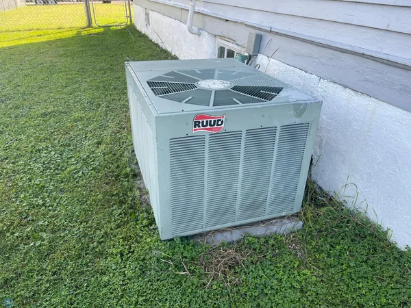 $138,000 | 108 6th Avenue West, Lisbon, ND 58054