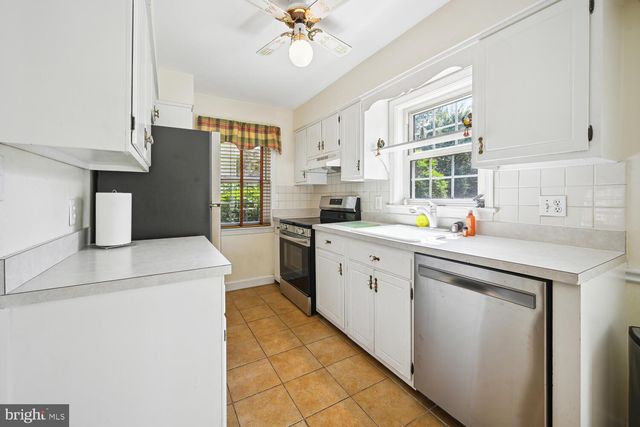 $625,000 | 8218 Dr Craik Court, Alexandria, VA 22306