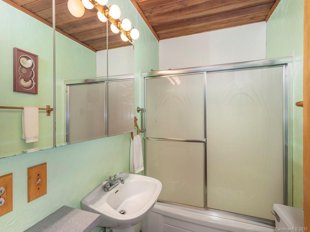 1114 Saunook Road Waynesville, NC 28786 - Photo 12 of 21
