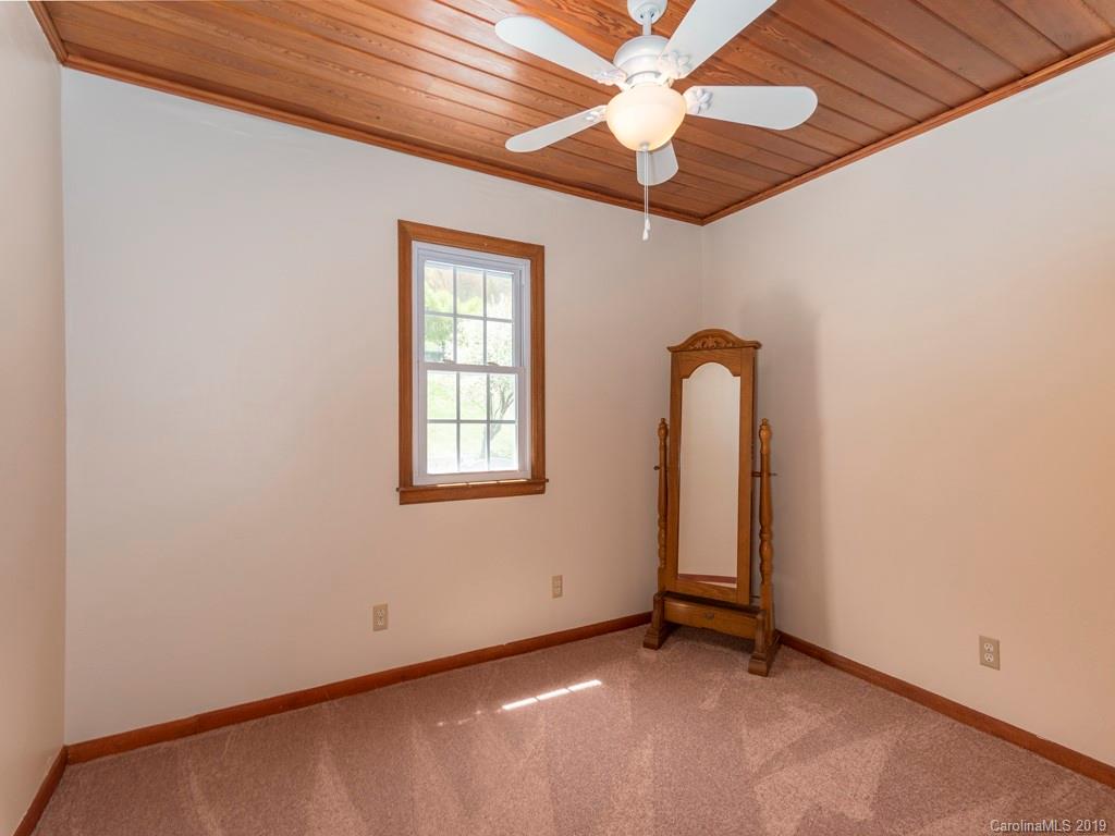 1114 Saunook Road Waynesville, NC 28786 - Photo 14 of 21