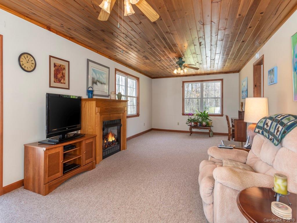 1114 Saunook Road Waynesville, NC 28786 - Photo 7 of 21