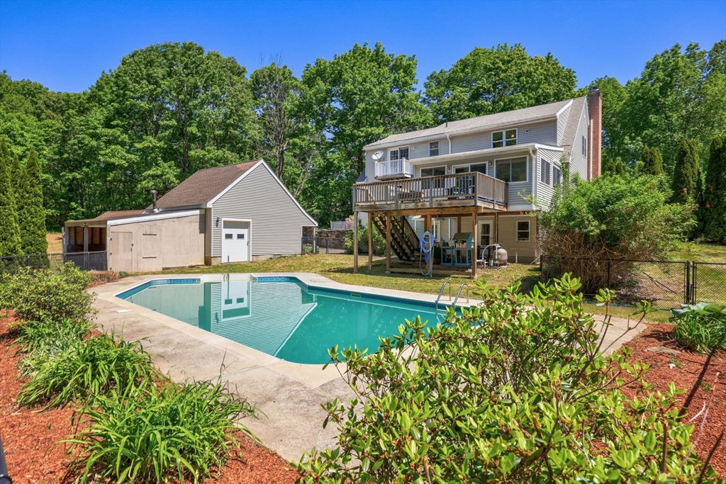 27 Davis Street Rutland, MA 01543 - Photo 10 of 39