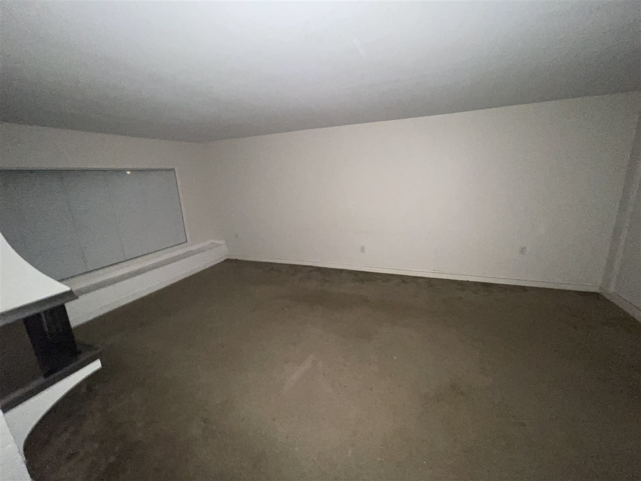 2116 10th Avenue Raleigh, NC 27607 - Photo 3 of 5 an empty room with a empty space