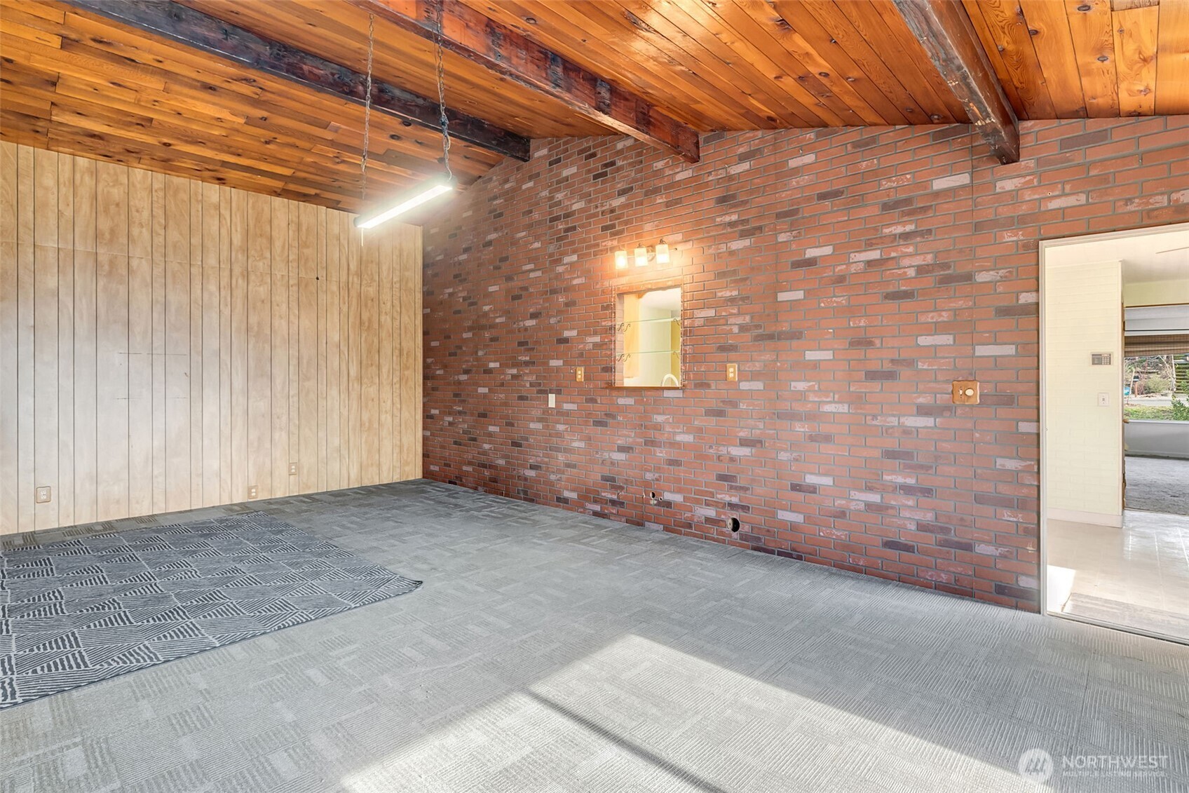 8637 24th Avenue Southwest Seattle, WA 98106 - Photo 14 of 35