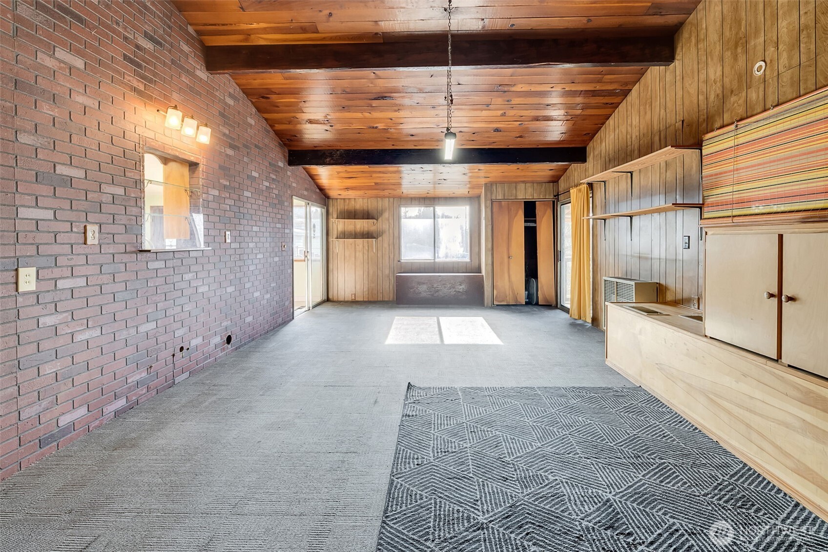 8637 24th Avenue Southwest Seattle, WA 98106 - Photo 15 of 35