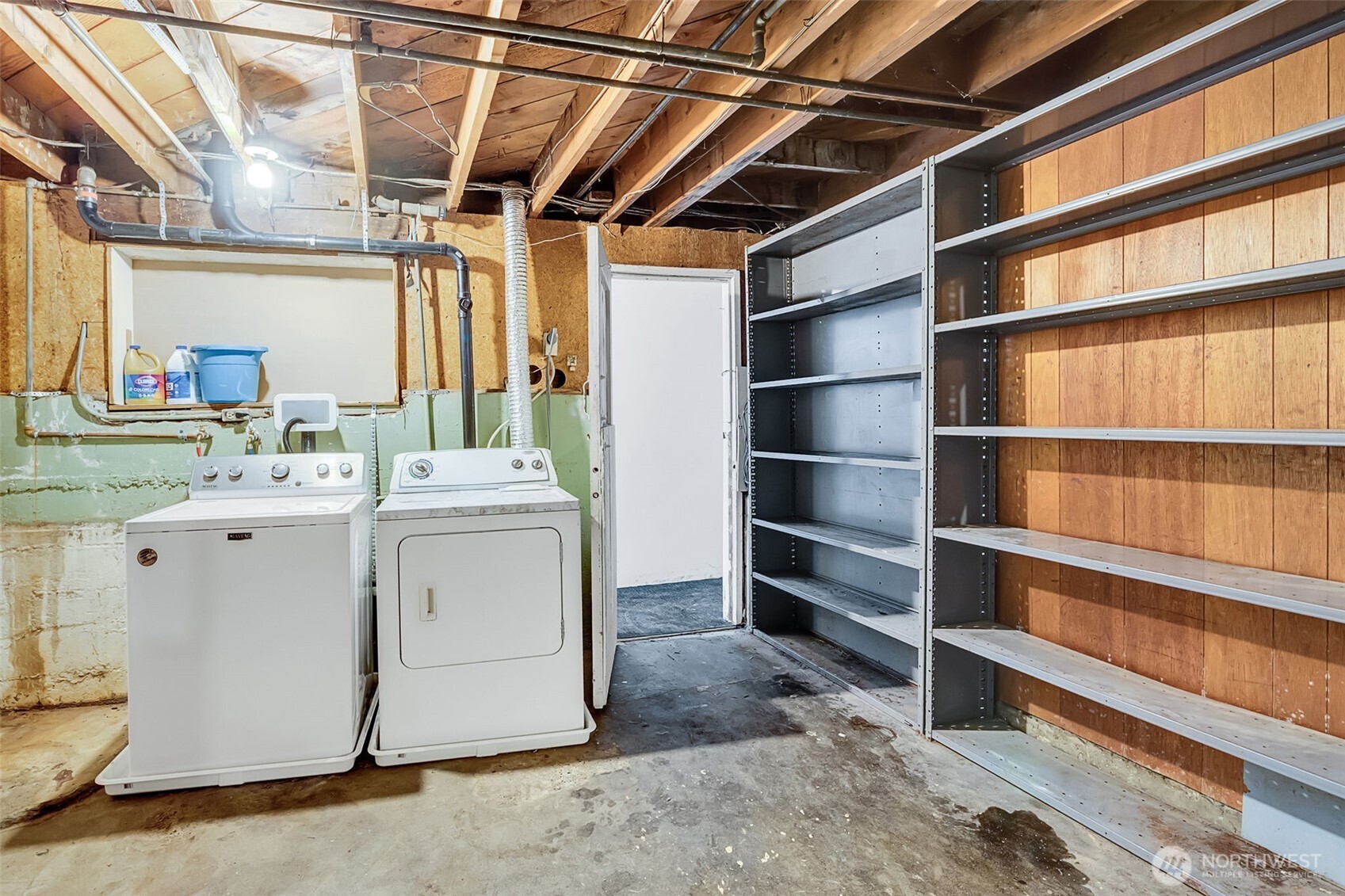 8637 24th Avenue Southwest Seattle, WA 98106 - Photo 31 of 35