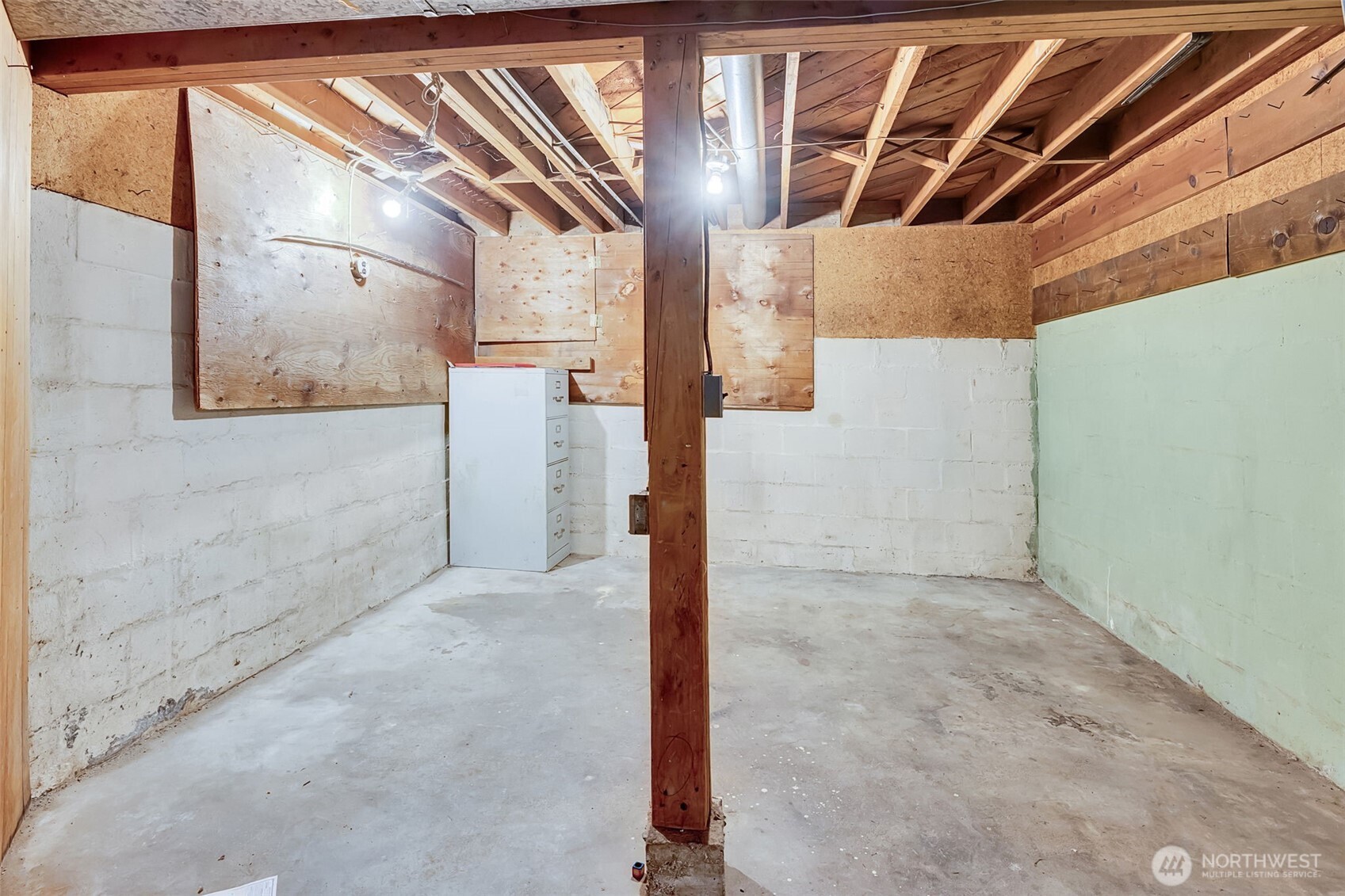 8637 24th Avenue Southwest Seattle, WA 98106 - Photo 32 of 35