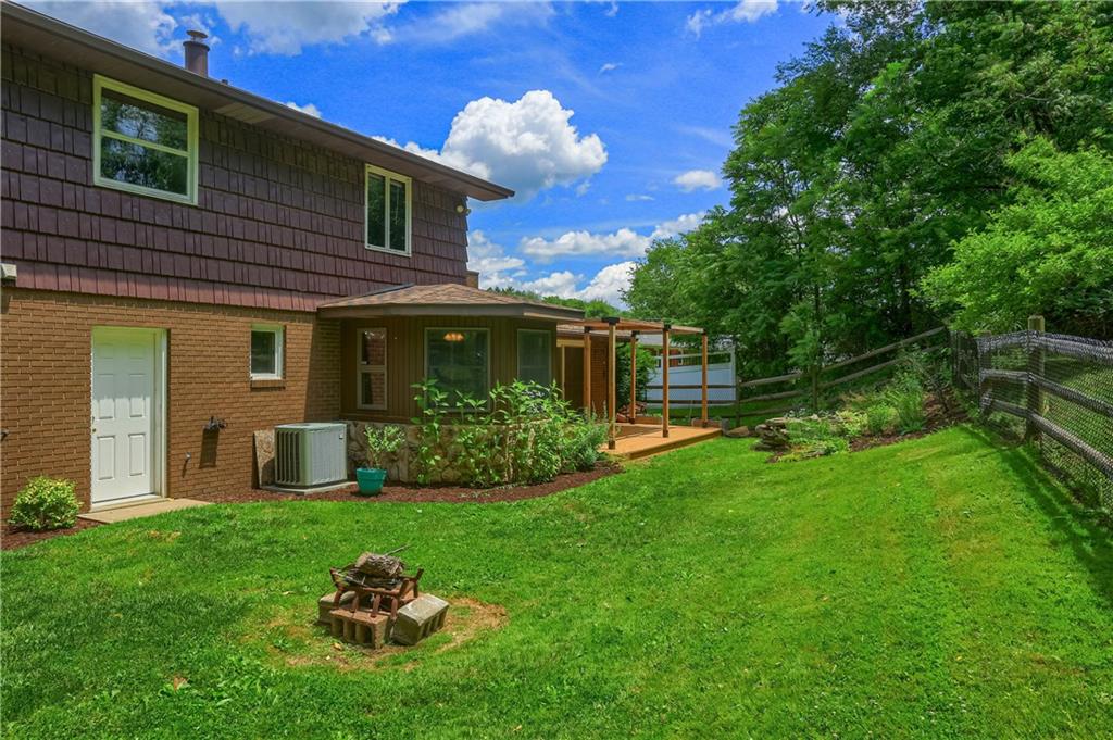 106 Colonial Way Aliquippa, PA 15001 - Photo 43 of 50