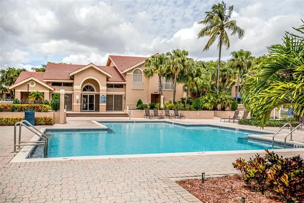 $275,000 | 15780 Southwest 106th Terrace, Unit 107, Miami, FL 33196
