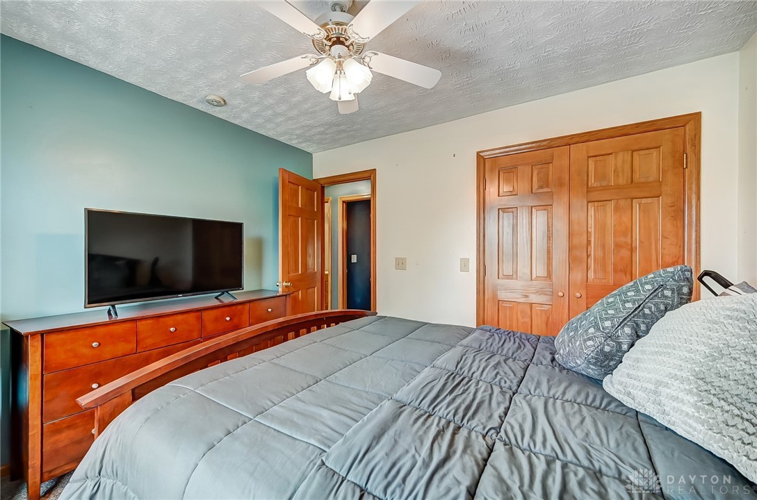1493 South Burnett Road Springfield, OH 45505 - Photo 28 of 37