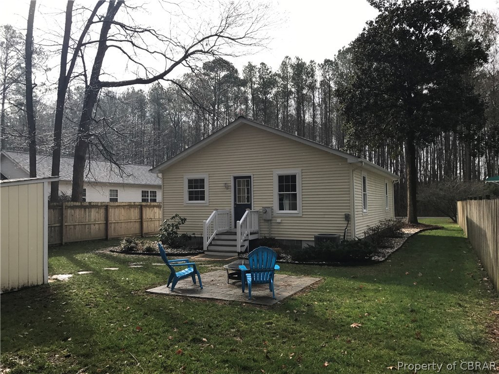 141 Maple Avenue Mathews, VA 23109 - Photo 6 of 18