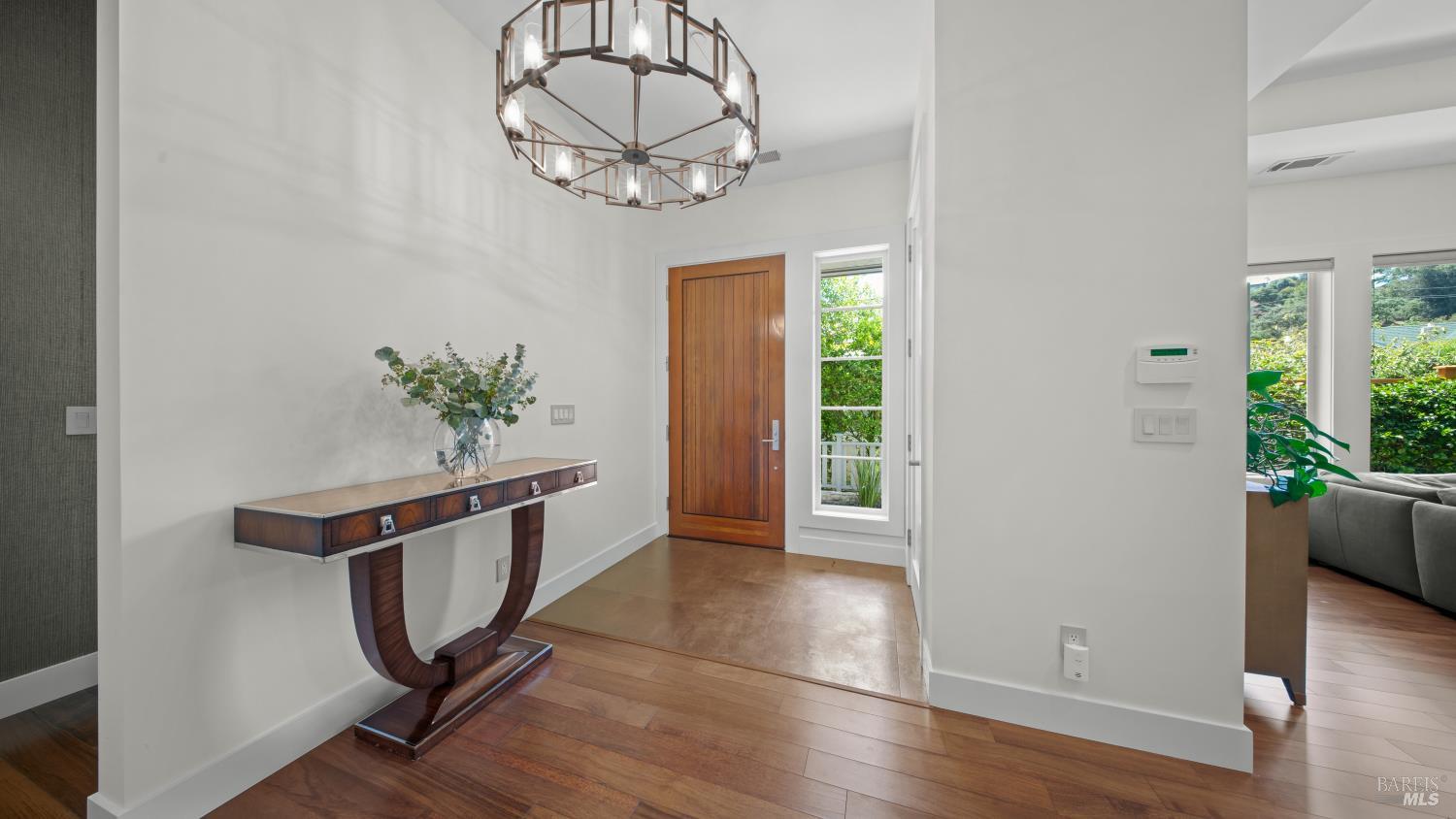 21 Eye Street San Rafael, CA 94901 - Photo 12 of 92