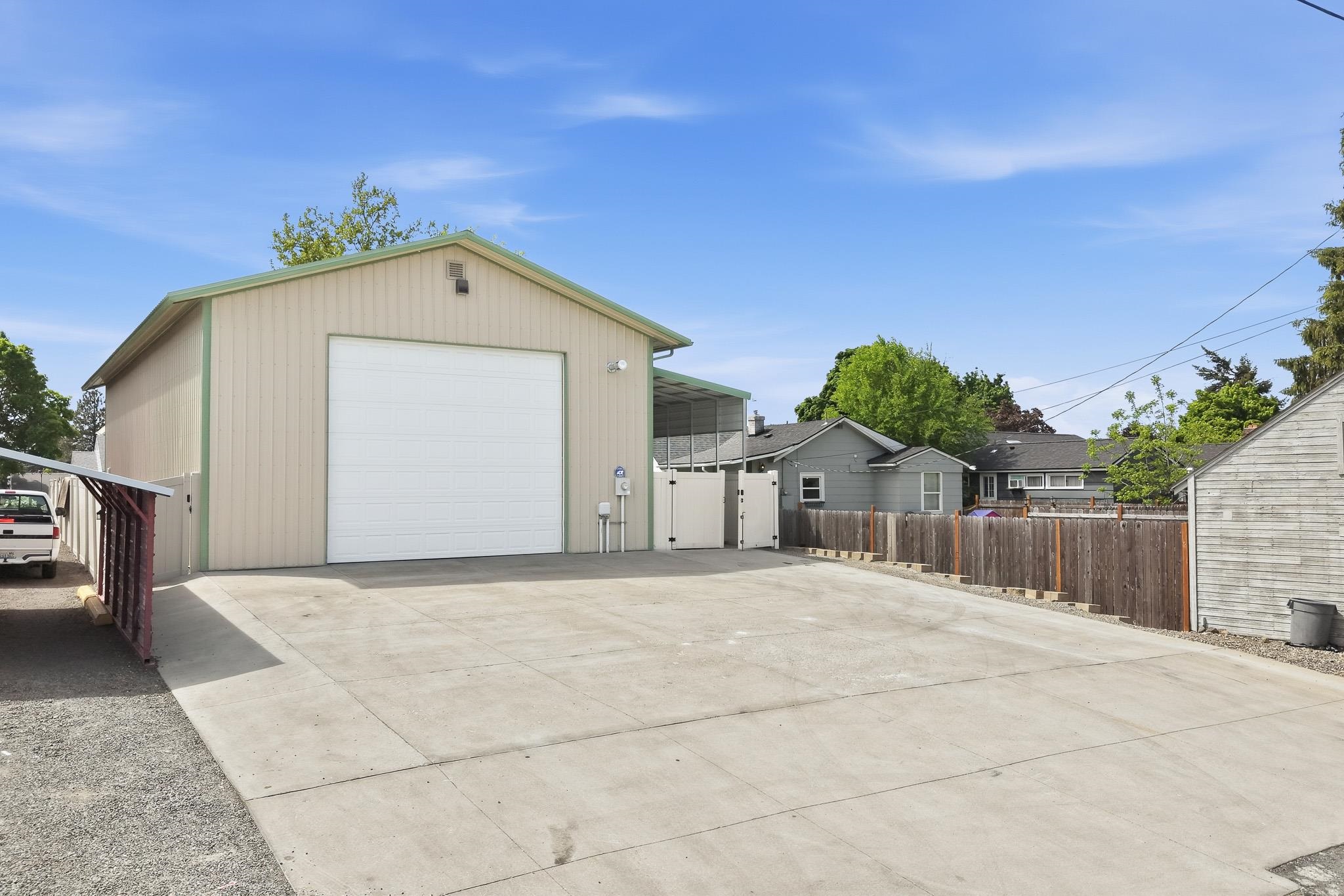 4218 North Maple Street Spokane, WA 99205 - Photo 2 of 45