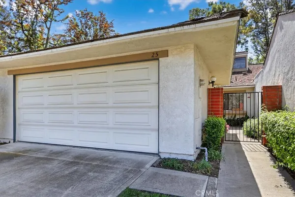 $1,199,900 | 25 Dogwood South, Irvine, CA 92612
