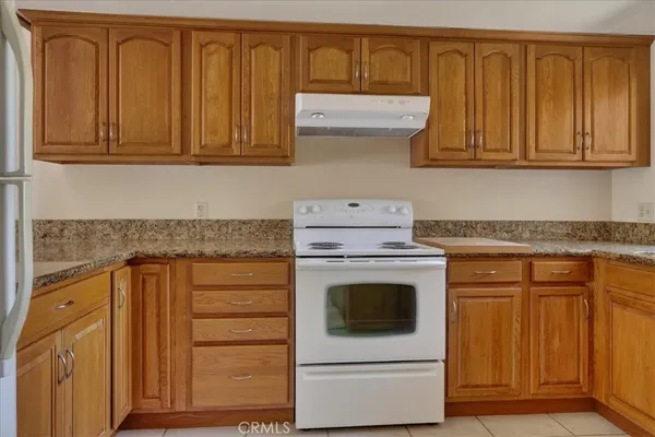 $1,199,900 | 25 Dogwood South, Irvine, CA 92612