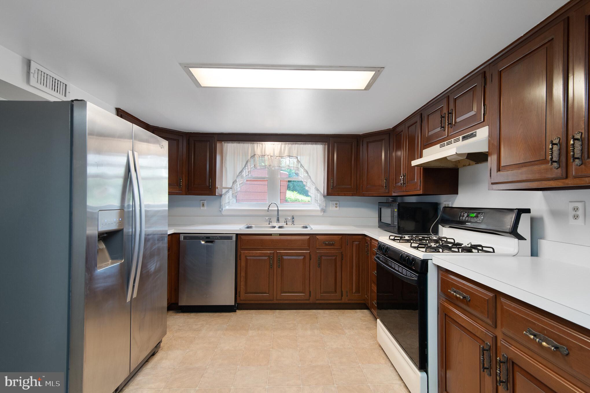 720 Corner Ketch Road Downingtown, PA 19335 - Photo 6 of 31 Gallery Image 6