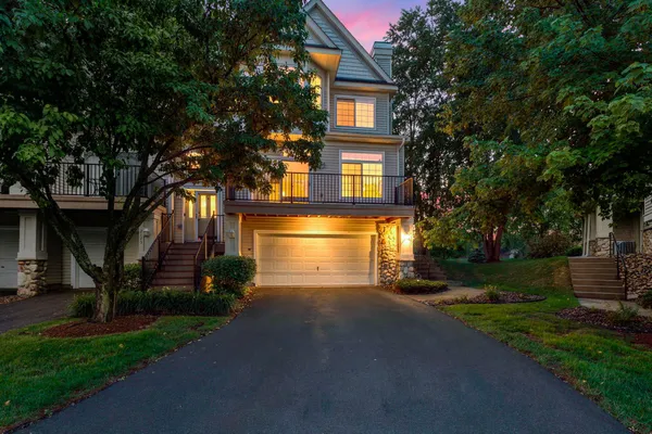 $299,900 | 2177 Eagle Trace Lane, Woodbury, MN 55129