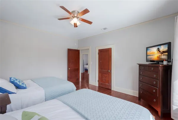 $695,000 | 904 22nd Street West, Bradenton, FL 34205