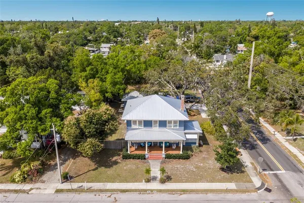 $695,000 | 904 22nd Street West, Bradenton, FL 34205