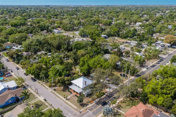 $695,000 | 904 22nd Street West, Bradenton, FL 34205