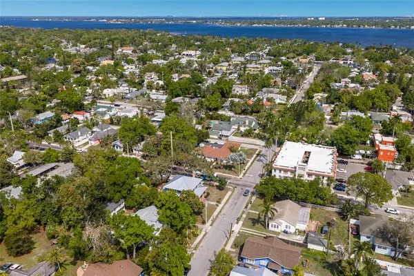 $695,000 | 904 22nd Street West, Bradenton, FL 34205