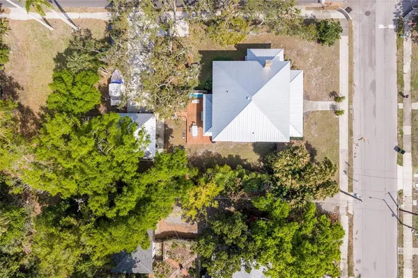 $695,000 | 904 22nd Street West, Bradenton, FL 34205