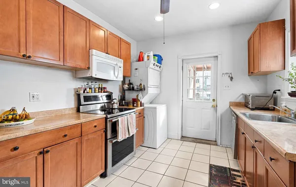 $3,200 | 308 East Miner Street, West Chester, PA 19382