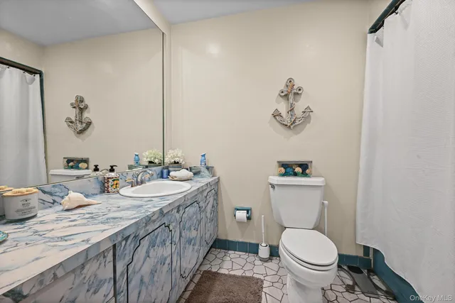 $1,199,000 | 3993 Fulton Avenue, Seaford, NY 11783