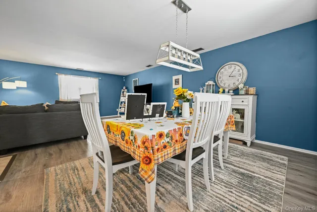 $1,199,000 | 3993 Fulton Avenue, Seaford, NY 11783