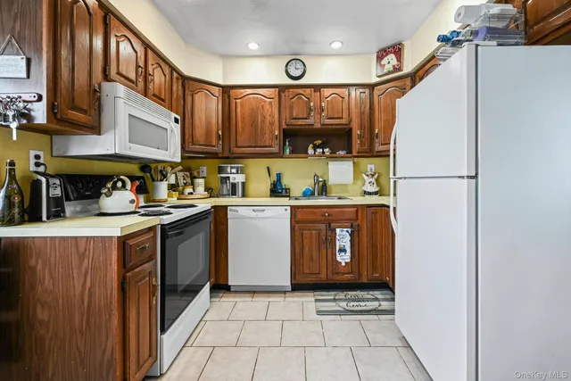 $1,199,000 | 3993 Fulton Avenue, Seaford, NY 11783