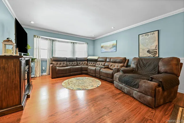 $1,199,000 | 3993 Fulton Avenue, Seaford, NY 11783