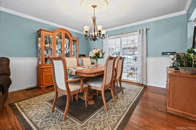 $1,199,000 | 3993 Fulton Avenue, Seaford, NY 11783