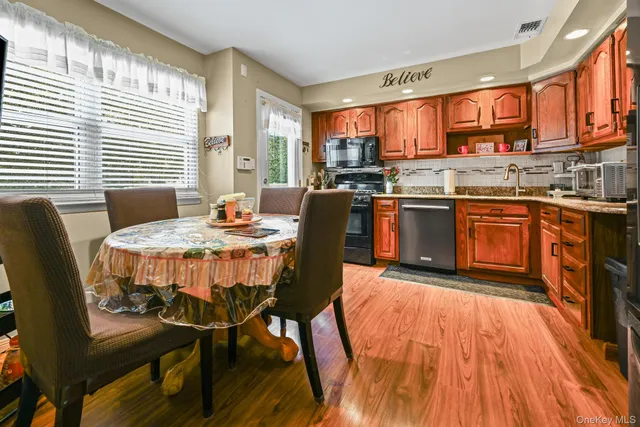 $1,199,000 | 3993 Fulton Avenue, Seaford, NY 11783